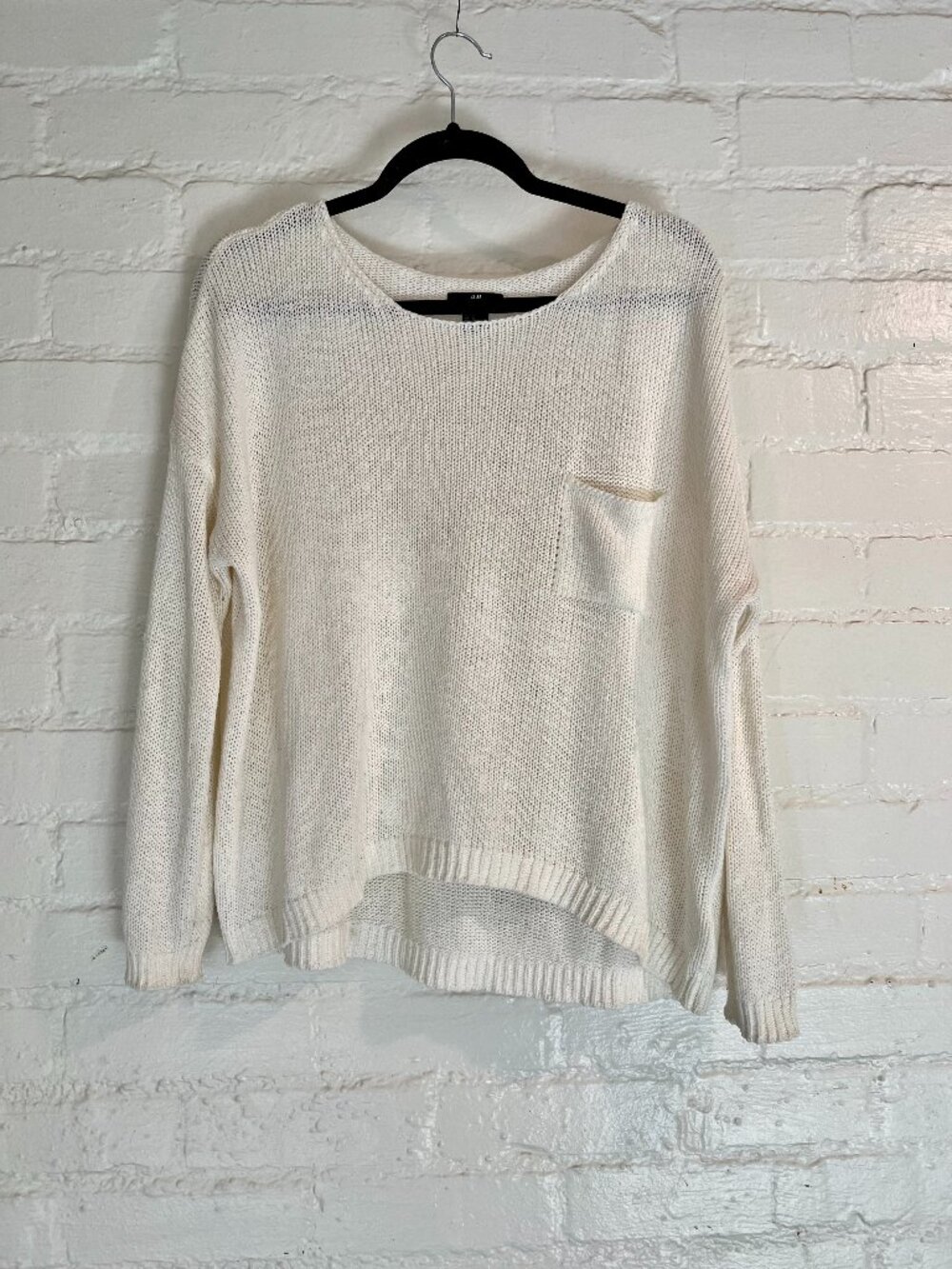 H&M Loose Knit White Pullover Sweater Women's Size Medium